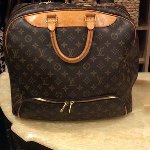 Auth Louis Vuitton Evasion Travel Bag 271L5362